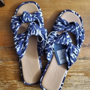 blue slide sandles